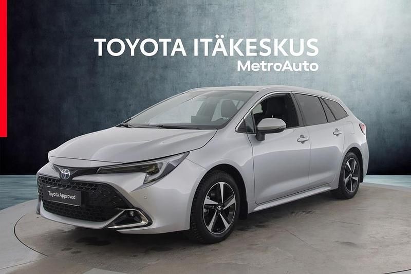 Käytetty Toyota Corolla Edition 140 HP (102 kW) 2024 Hopea Farmari
