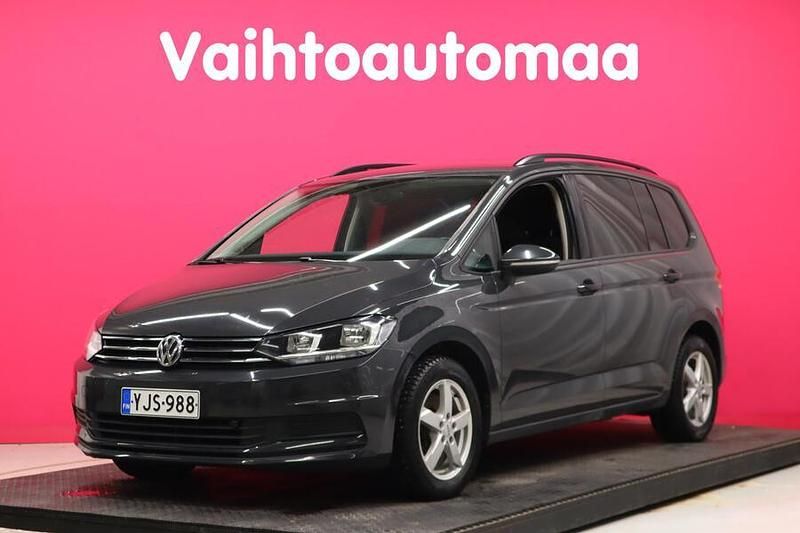 Käytetty VW Touran Comfortline 116 HP (85 kW) 2018 Tila-auto