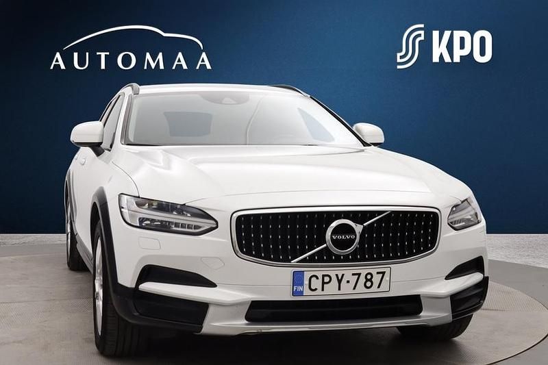 Käytetty Volvo V90 CC Business Edition 190 HP (139 kW) 2017 Valkoinen Farmari