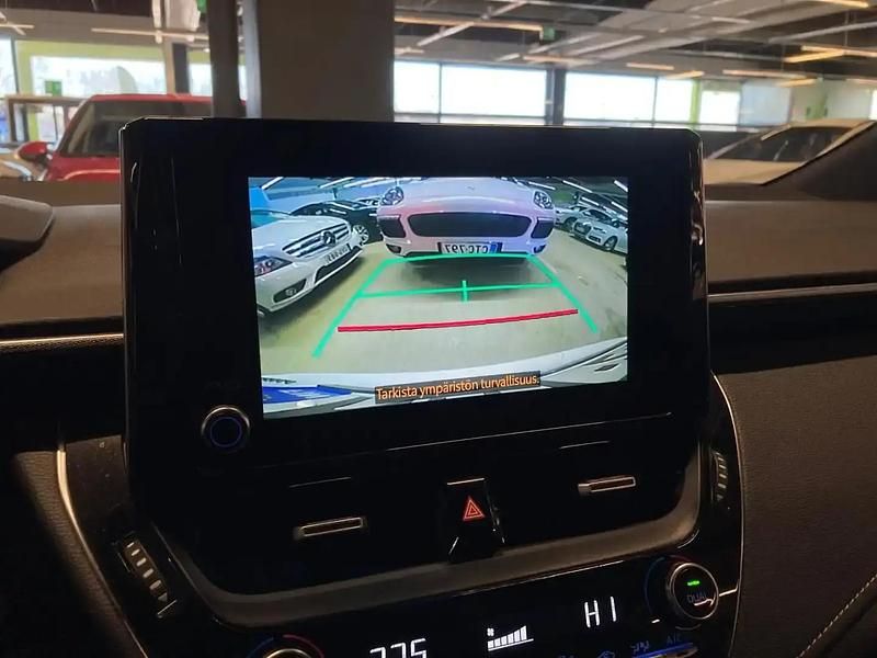 Käytetty Toyota Corolla Edition 122 HP (89 kW) 2022 Valkoinen Farmari