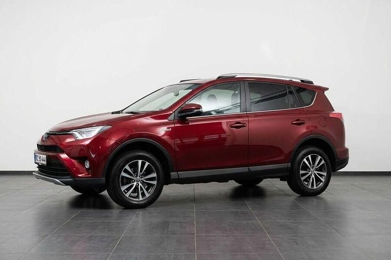 Punainen Käytetty 2018 Toyota RAV4 H3 Katumaasturi | 26 990 € (Perustarjous) - Kuva 1/3