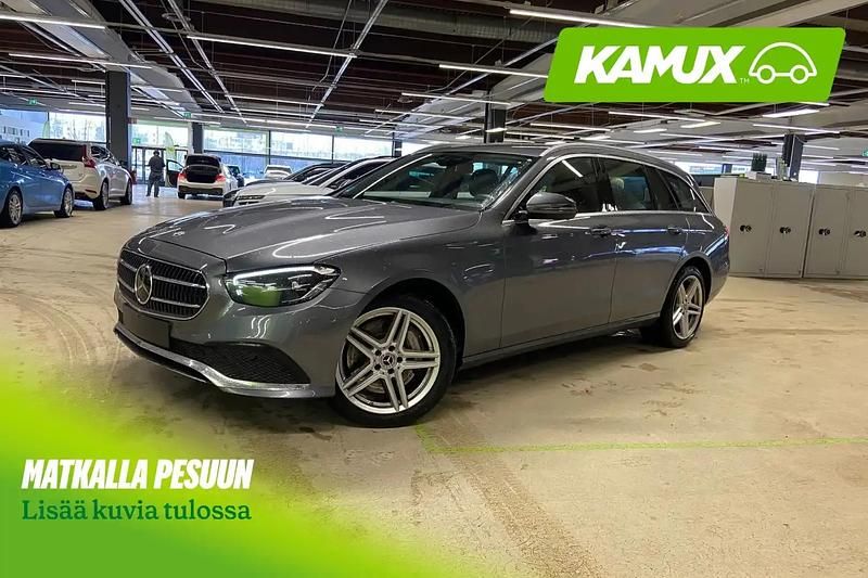 Käytetty Mercedes E300 Avantgarde 194 HP (142 kW) 2022 Hopea / harmaa Farmari