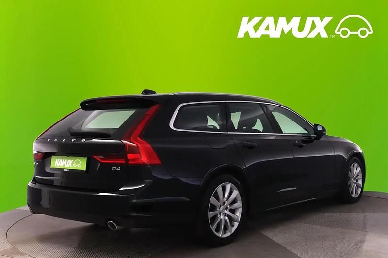 Käytetty Volvo V90 Momentum 190 HP (139 kW) 2020 Musta Farmari