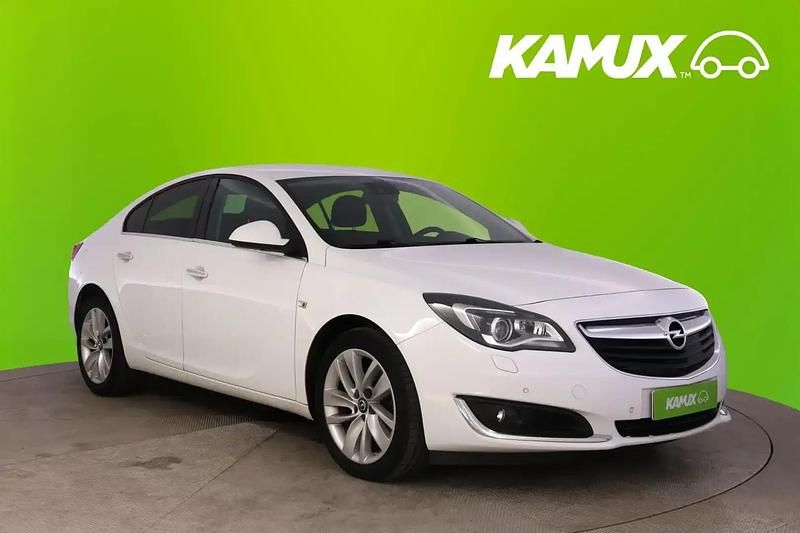 Valkoinen Käytetty 2016 Opel Insignia Edition Sedan | 13 990 € (Perustarjous) - Kuva 1/4