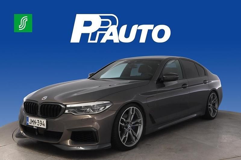Harmaa Käytetty 2019 BMW 530e Comfort Edition Sedan | 38 490 € - Kuva 1/4