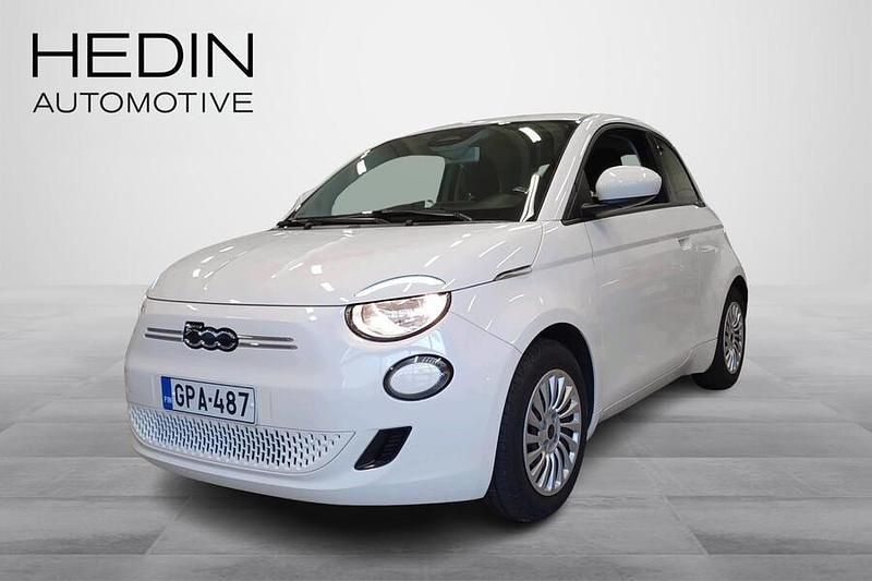 Valkoinen Käytetty 2022 Fiat 500e Action Viistoperä | 15 490 € (Perustarjous) - Kuva 1/4