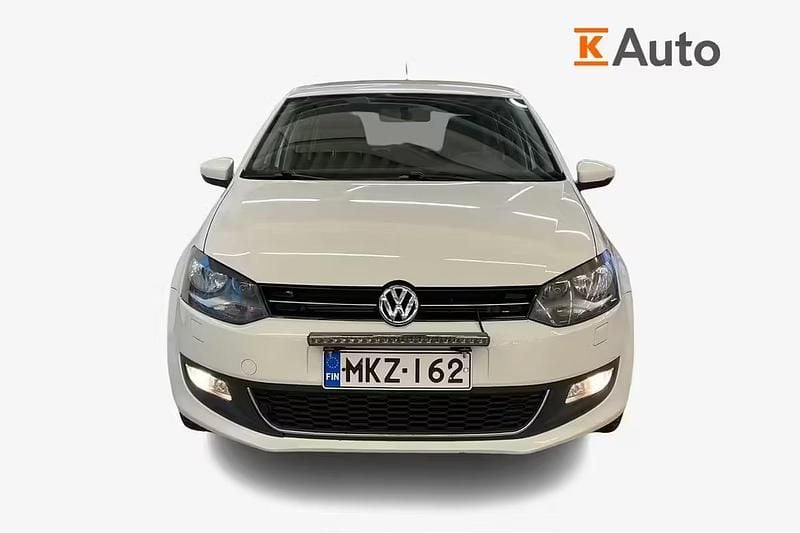 Käytetty VW Polo Comfortline 95 HP (69 kW) 2012 Hopea Viistoperä