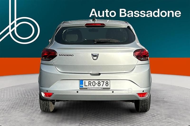 Käytetty Dacia Sandero Comfort 91 HP (66 kW) 2023 Viistoperä