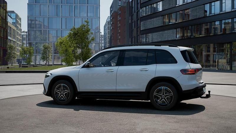 Käytetty Mercedes EQB300 Advanced Plus 167 kW (228 HP) 2024 Katumaasturi