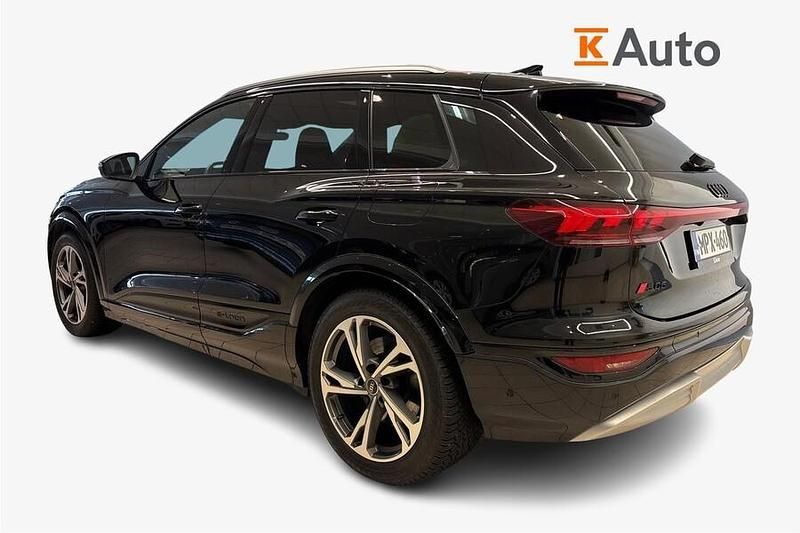 Käytetty Audi SQ6 e-tron Sport 360 kW (490 HP) 2025 Musta Katumaasturi