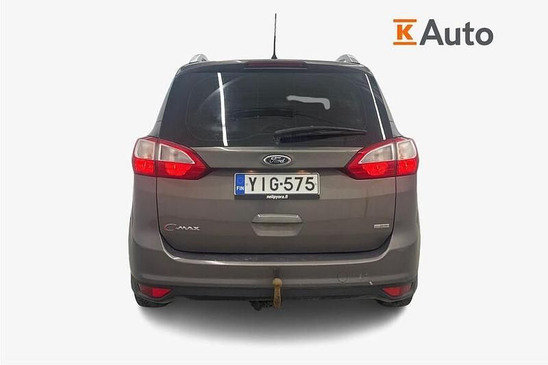 Käytetty Ford Grand C-Max Titanium 125 HP (91 kW) 2013 Tila-auto