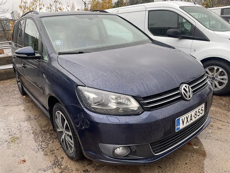 Käytetty 2013 VW Touran Comfortline Tila-auto | 10 990 € (Hyvä tarjous) - Kuva 1/4