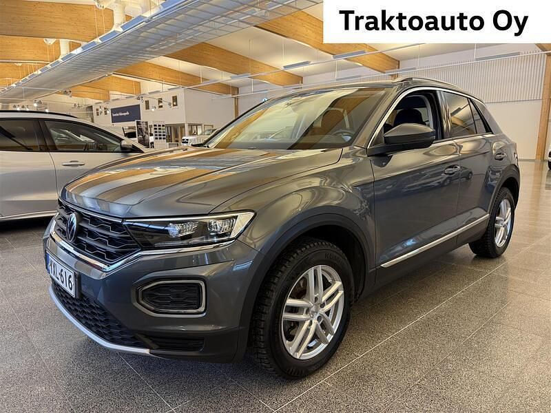 Käytetty VW T-Roc Sportline 150 HP (110 kW) 2021 Harmaa Katumaasturi