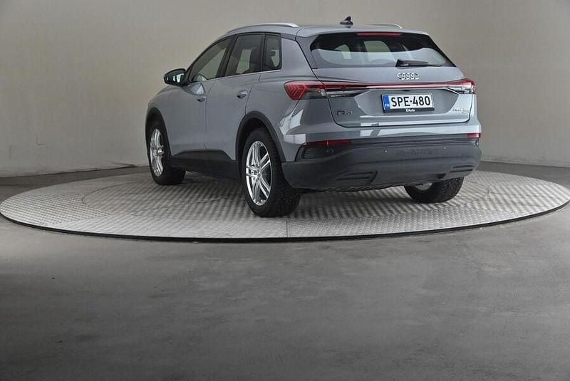 Käytetty Audi Q4 e-tron 194 kW (265 HP) 2023 Katumaasturi