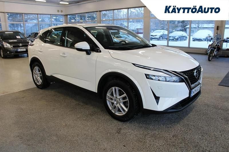 Käytetty Nissan Qashqai Acenta 190 HP (139 kW) 2022 Valkoinen Katumaasturi