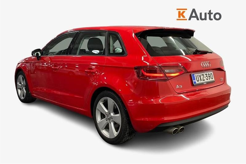 Käytetty Audi A3 Sportback Business 184 HP (135 kW) 2014 Punainen Viistoperä