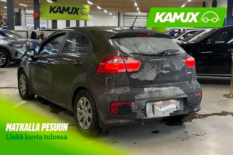 Käytetty Kia Rio EX 83 HP (61 kW) 2015 Sedan