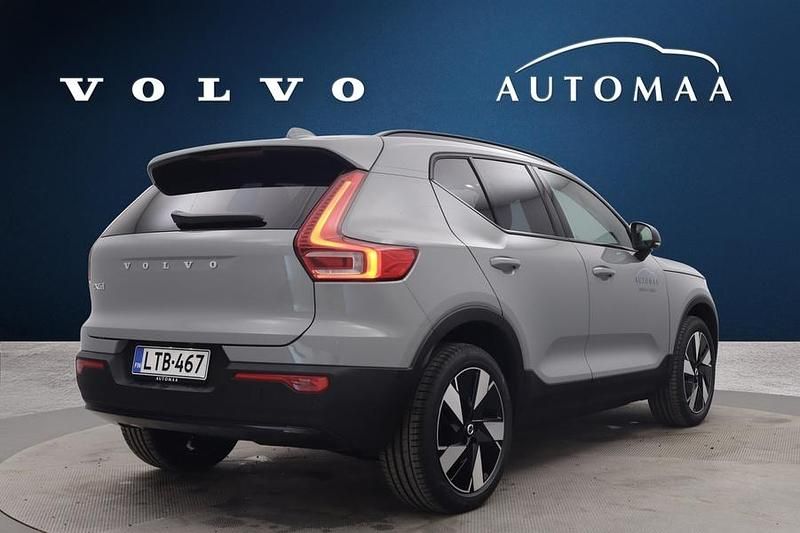 Käytetty Volvo EX40 Plus 185 kW (252 HP) 2025 Harmaa Katumaasturi