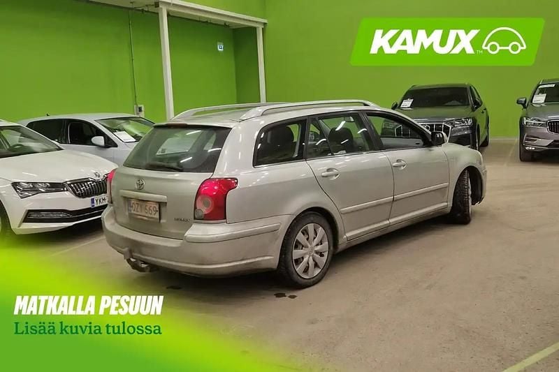 Käytetty Toyota Avensis Business Edition 147 HP (108 kW) 2007 Hopea / harmaa Farmari