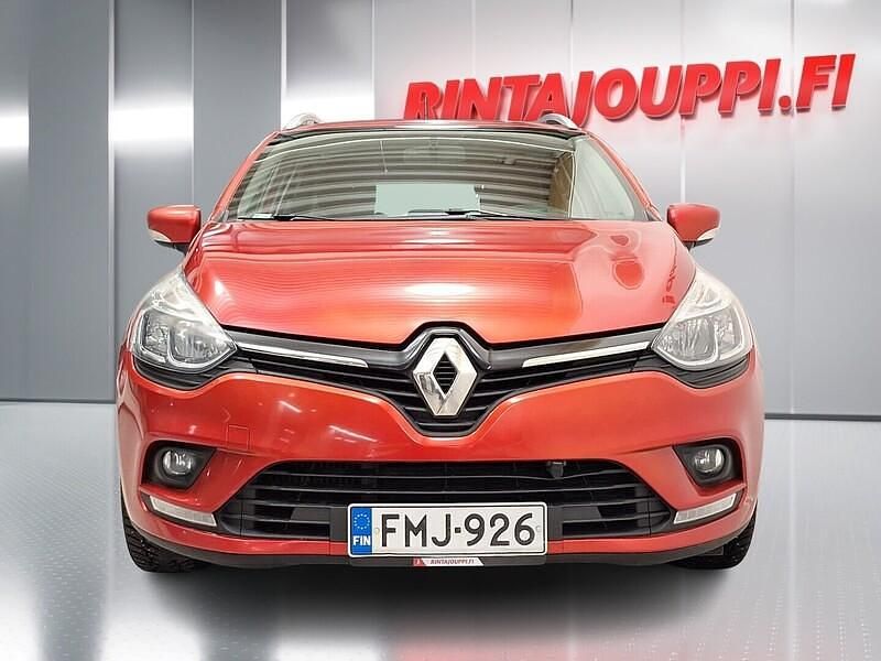 Käytetty Renault Clio GrandTour Zen 90 HP (66 kW) 2016 Punainen Farmari