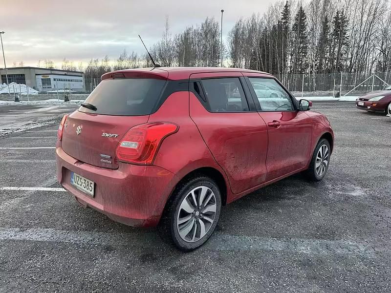 Käytetty Suzuki Swift GLX 90 HP (66 kW) 2020 Viistoperä