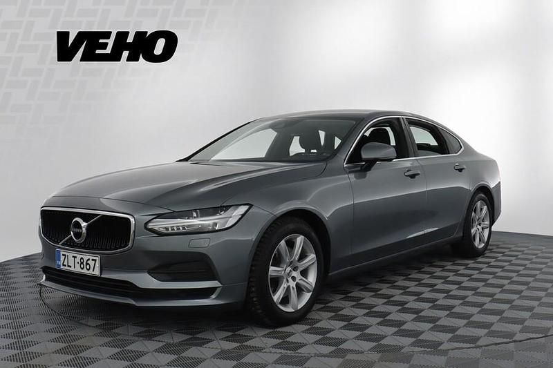 Käytetty Volvo S90 Business Edition 150 HP (110 kW) 2018 Harmaa Sedan