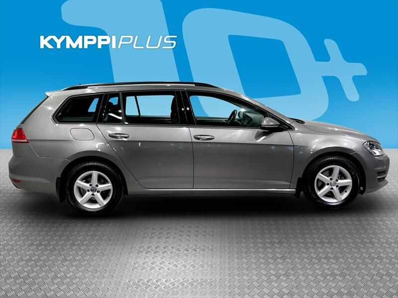 Käytetty VW Golf VII Comfortline 122 HP (89 kW) 2014 Farmari