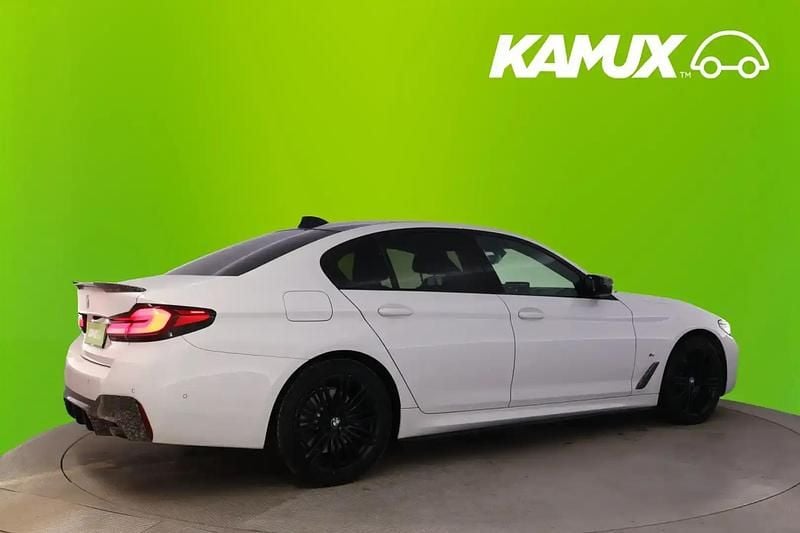 Käytetty BMW 530e M Sport 292 HP (214 kW) 2021 Valkoinen Sedan