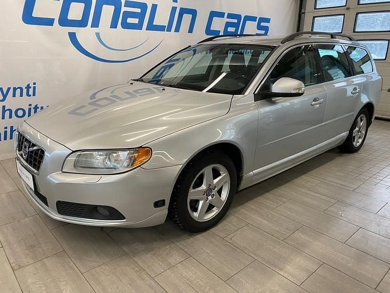 Käytetty 2010 Volvo V70 Farmari | 7 990 € (Supertarjous) - Kuva 1/4