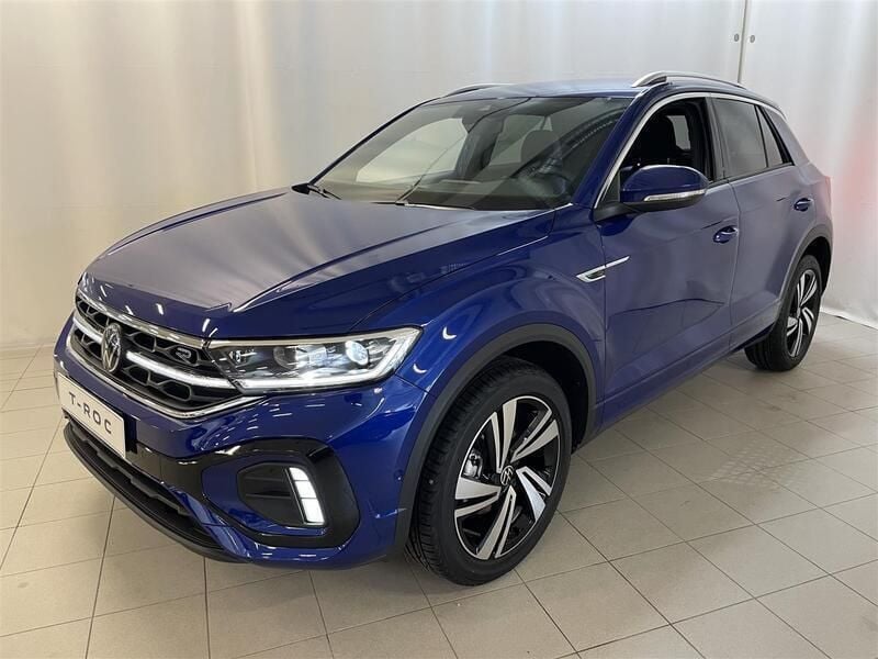 Sininen Uusi 2025 VW T-Roc R-line Edition Katumaasturi | 44 345 € (Hieman kallis) - Kuva 1/4