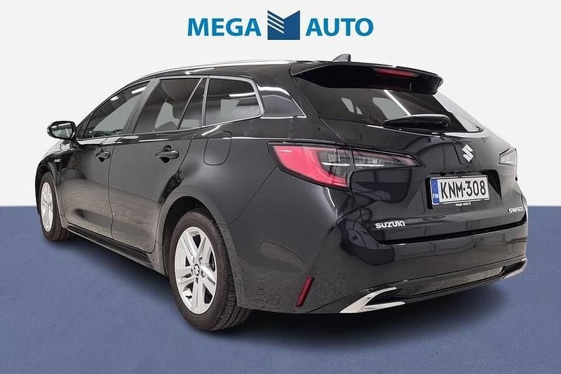 Käytetty Suzuki Swace GLX 122 HP (89 kW) 2023 Musta Farmari