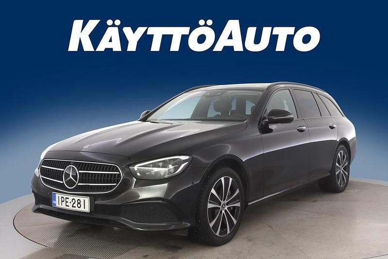 Musta Käytetty 2022 Mercedes E300 Avantgarde Farmari | 37 490 € (Perustarjous) - Kuva 1/4