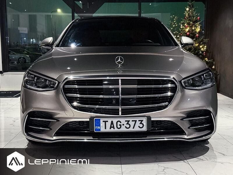 Käytetty Mercedes S580 AMG 367 HP (269 kW) 2023 Sedan