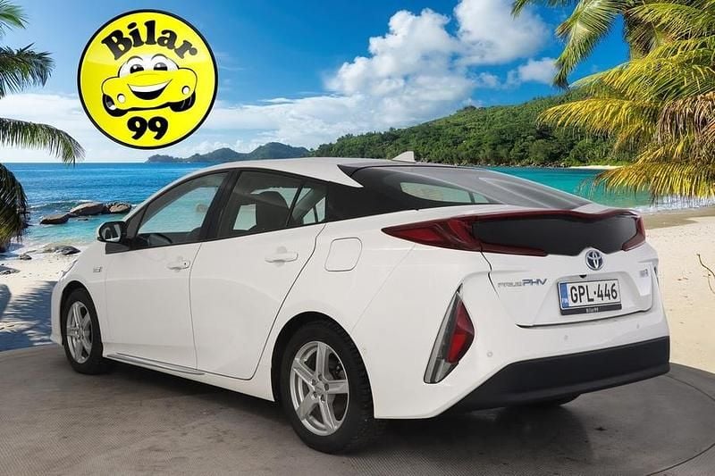Käytetty Toyota Prius Executive 122 HP (89 kW) 2019 Viistoperä