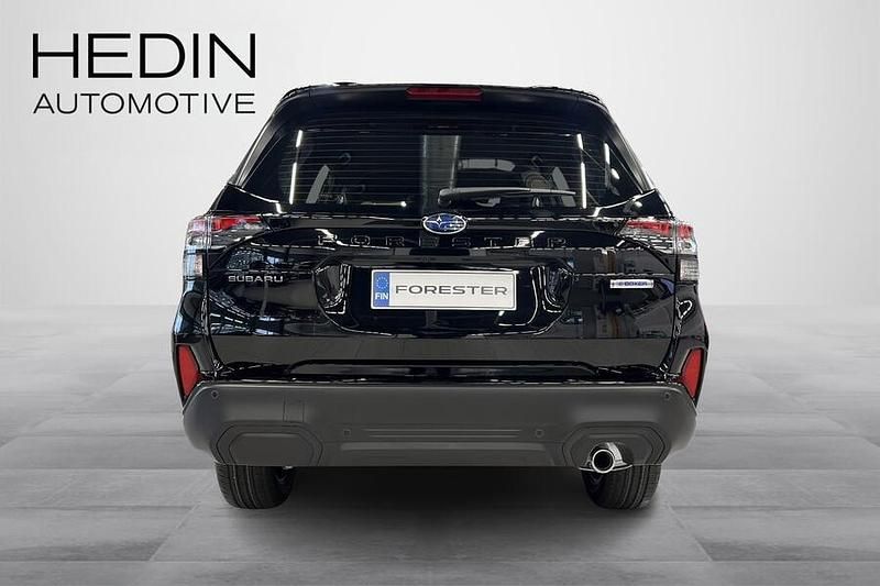 Uusi Subaru Forester 150 HP (110 kW) 2025 Musta Katumaasturi