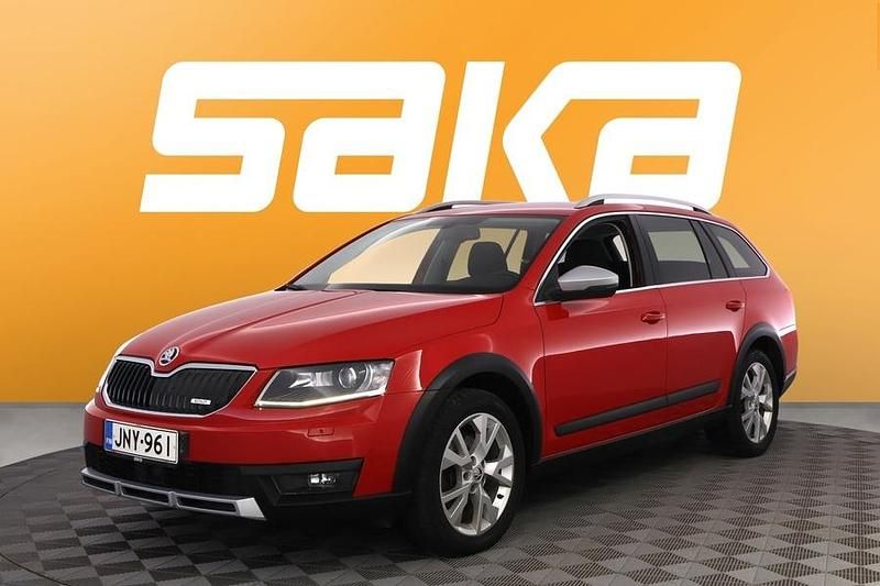 Käytetty Skoda Octavia 184 HP (135 kW) 2016 Viistoperä