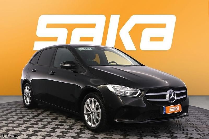 Käytetty 2023 Mercedes B250e Business Tila-auto | 26 800 € - Kuva 1/3