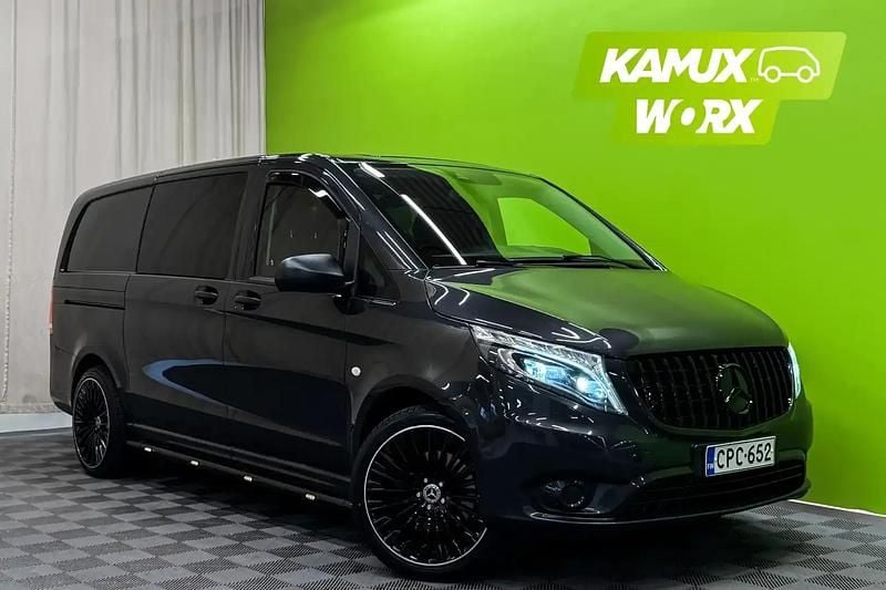 Käytetty Mercedes Vito 237 HP (174 kW) 2021 Hopea / harmaa Van