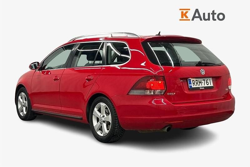 Käytetty VW Golf VII Comfortline 105 HP (77 kW) 2013 Farmari