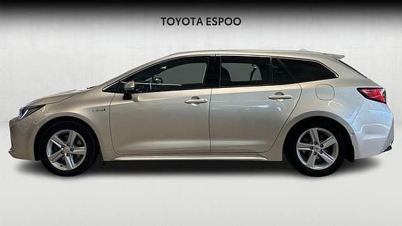Käytetty Toyota Corolla Style 184 HP (135 kW) 2019 Hopea Farmari