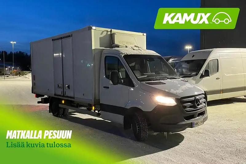Käytetty Mercedes Sprinter 163 HP (119 kW) 2021 Valkoinen Van