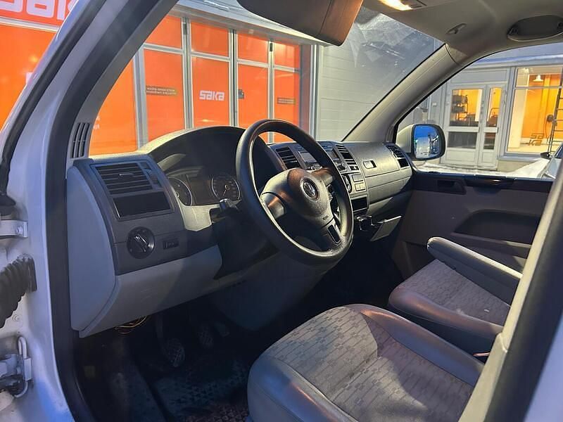 Käytetty VW T5 140 HP (102 kW) 2011 Van