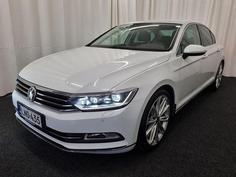 Käytetty VW Passat Highline 180 HP (132 kW) 2016 Sedan