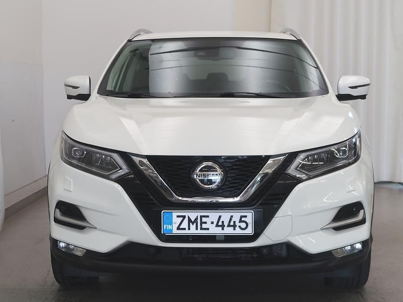 Käytetty Nissan Qashqai Tekna 116 HP (85 kW) 2018 Valkoinen Katumaasturi