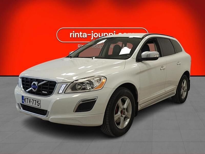 Valkoinen Käytetty 2011 Volvo XC60 R-Design Katumaasturi | 12 950 € (Perustarjous) - Kuva 1/4