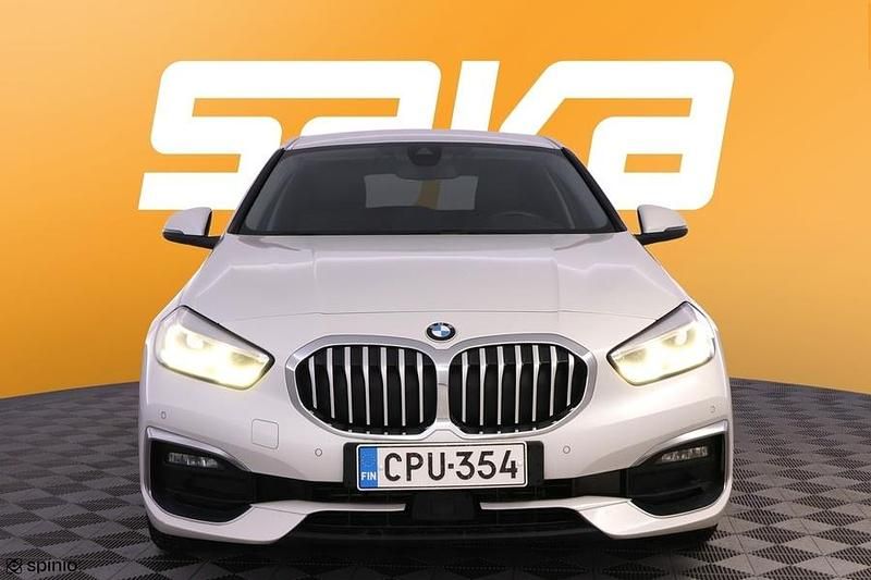 Käytetty BMW 118 Luxury Line 136 HP (100 kW) 2022 Viistoperä