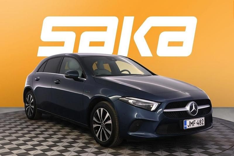 Käytetty Mercedes A250 Business 218 HP (160 kW) 2021 Viistoperä