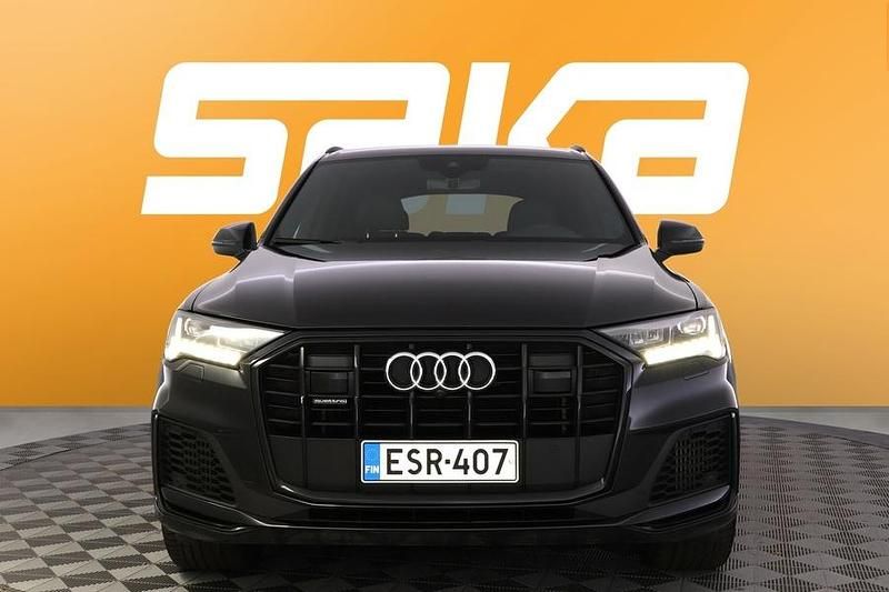 Käytetty Audi Q7 Business 340 HP (250 kW) 2021 Katumaasturi