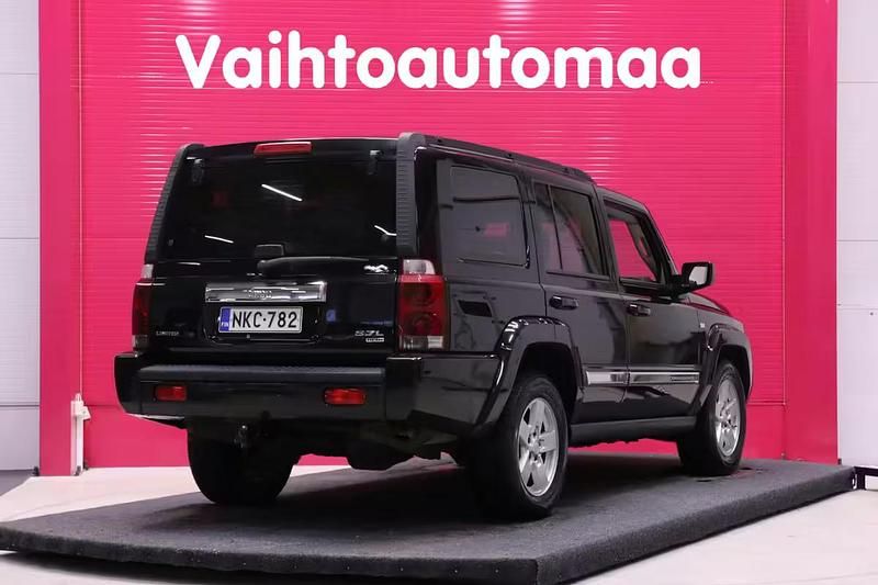 Käytetty Jeep Commander 326 HP (239 kW) 2007 Katumaasturi