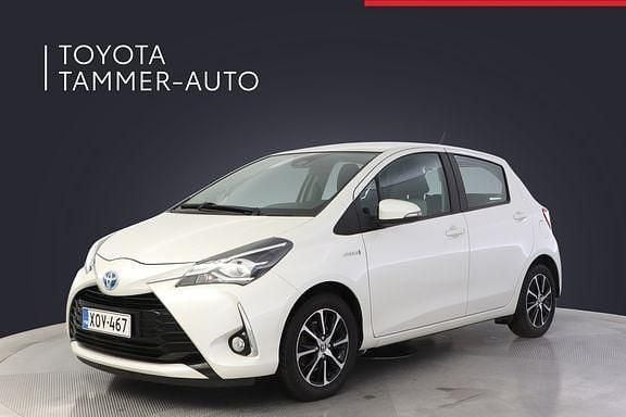 Valkoinen Käytetty 2018 Toyota Yaris Active Viistoperä | 14 480 € (Perustarjous) - Kuva 1/4